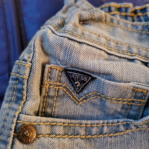 Boys Guess Outfit - Picture 4 of 6